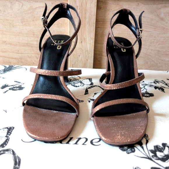 MIX NO. 6 ALICIANA SANDAL - Picture 3 of 7